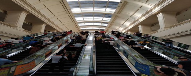 汉口火车站不出站换乘怎么做?(汉口火车站内如何换乘)