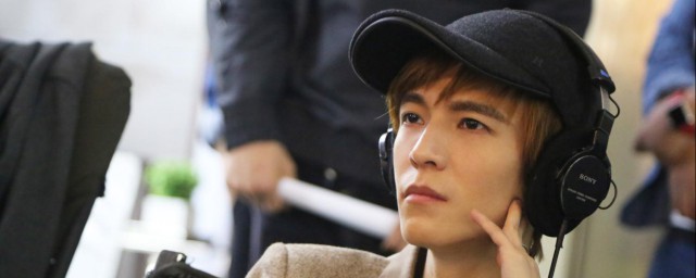 郭敬明小说中那些戳中人心的话(郭敬明最小说经典语录)