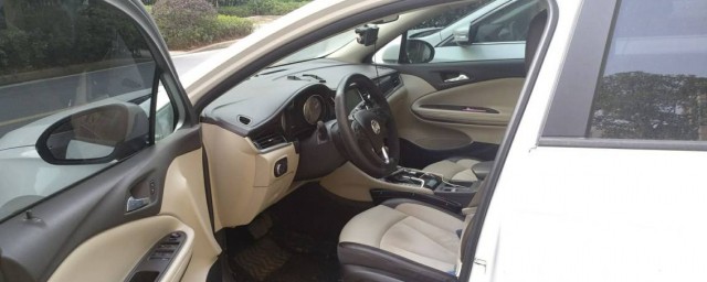 奥迪A4L仪表设置方法(2016款奥迪a4l仪表盘怎么调)