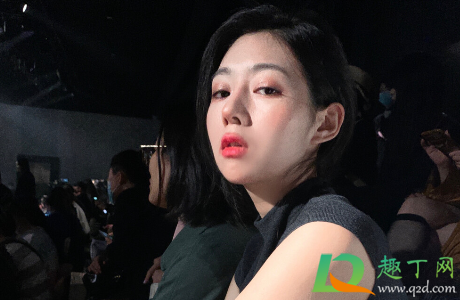 碰到有疣的人会传染吗(寻常疣会不会传染别人) 碰到有疣的人会传染吗(寻常疣会不会传染别人)