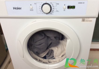 海尔洗衣机d1是什么故障(海尔全自动洗衣机故障显示e1是什么原因?)