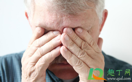 得了飞蚊症视力会下降吗(为什么飞蚊症越来越多,而不影响视力)