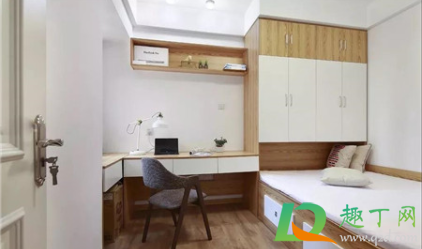 暖气片怎么开在哪里开(家里装的暖气片怎么开)