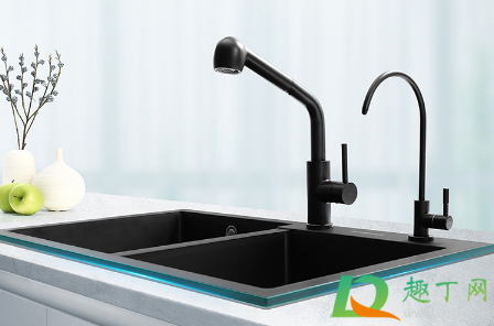 厨房换水槽麻烦吗(家里橱柜的水槽可以换吗)