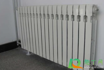 铸铁暖气片胶垫漏水怎么办(铸铁暖气胶垫滴水咋办)