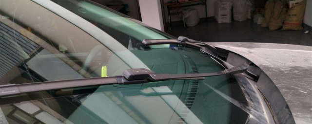 开关在什么位置(吉利博越油箱盖开关在什么位置)