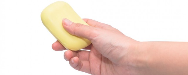 干性皮肤可以用硫磺皂吗(中性皮肤可以用硫磺皂吗)