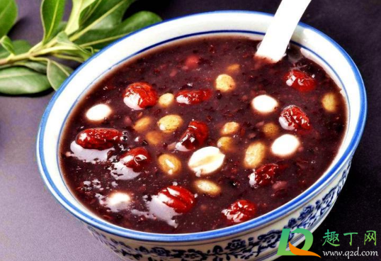 煮腊八粥要放碱吗(腊八粥要放盐吗)