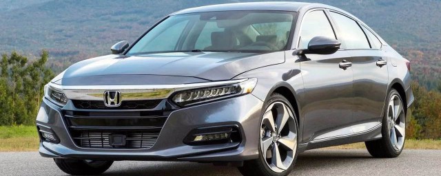 十代雅阁胎压打多少好?(十代雅阁汽车胎压多少合适)