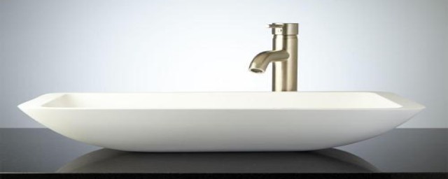 怎样清洁洗脸盆上的污渍(洗脸盆上的污渍怎么清洗)