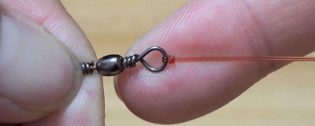 鱼钩子线绑八字环方法(鱼钩线与八字环绑法)
