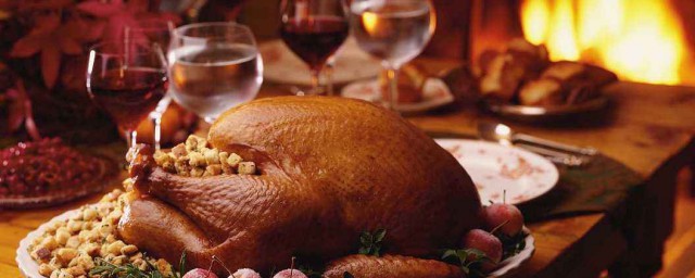 感恩节的习俗(感恩节的风俗是什么)