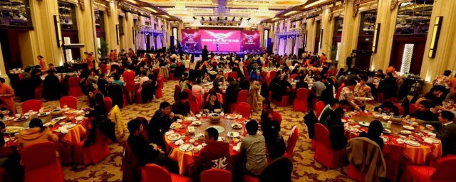 适合年会的散文举例(关于年会的文章)