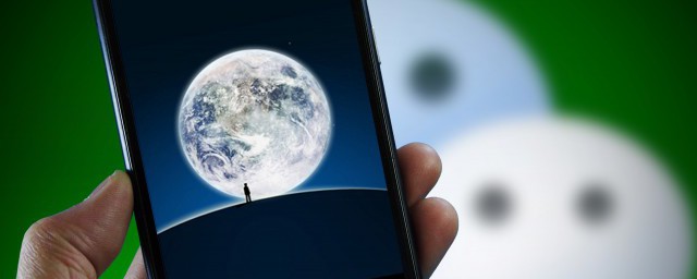 长按右上角相机图标(手机屏幕左上角的相机图标)