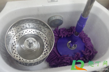 拖布黑了怎么处理(布黑了怎么洗)