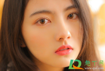 美瞳线多久会掉完色(美瞳线做完掉色是正常的吗)