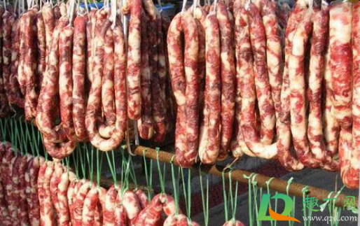 灌好的香肠要用针漏气吗(灌香肠要扎孔排气吗)