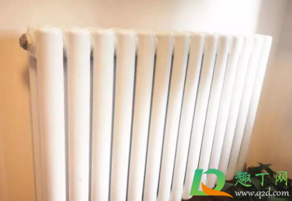 暖气放水就热一会就凉怎么回事(暖气放完水热一会就凉了)