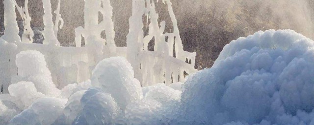 水结成冰了是化学变化还是物理变化?(水结成冰是物理变化还是物理性质)