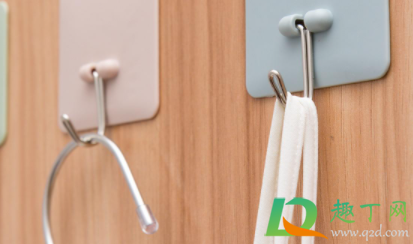 怎样清除挂钩留下的胶(挂钩的粘胶怎么清理) 怎样清除挂钩留下的胶(挂钩的粘胶怎么清理)