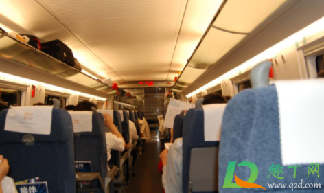 高铁静音车厢在哪里(如何看待高铁设置静音车厢)