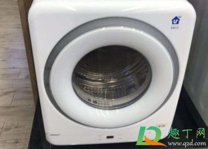 烘干机烘毛衣会缩小吗(毛衣用烘干机烘干会缩水吗)