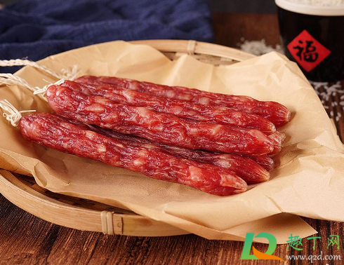 香肠哈喇味是放太久了吗(香肠放时间长了,味道不好吃,怎么补救) 香肠哈喇味是放太久了吗(香肠放时间长了,味道不好吃,怎么补救)