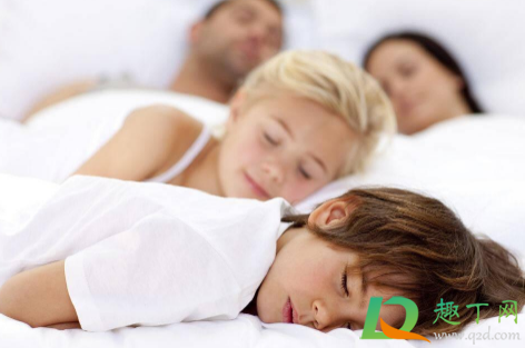 婴儿红斑痣可否自行消退(婴儿鲜红斑痣能彻底治愈吗)