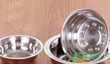 不锈钢用微波炉加热会爆炸么(不锈钢为什么可以微波炉加热)