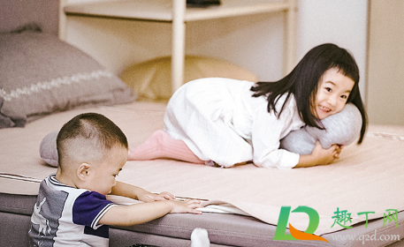 床上可以放什么除湿(床上除湿最好的方法)