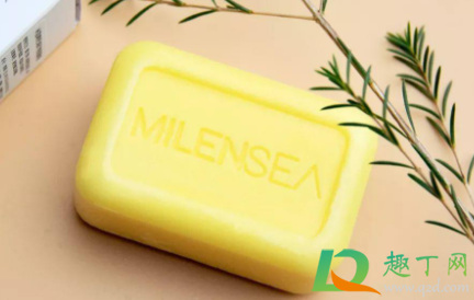 硫磺皂洗头会掉头发吗(用硫磺皂洗头发吗) 硫磺皂洗头会掉头发吗(用硫磺皂洗头发吗)