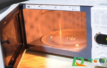 不锈钢用微波炉加热会爆炸么(不锈钢为什么可以微波炉加热)
