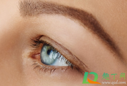 为什么眼皮会青(眼皮发青是什么原因造成的) 为什么眼皮会青(眼皮发青是什么原因造成的)