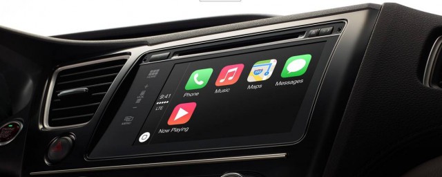 如何将 CarPlay车载与手机搭配使用