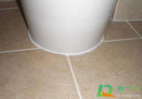 玻璃胶有防霉不变黑的吗(玻璃胶里面发霉变黑又擦不到怎么办) 玻璃胶有防霉不变黑的吗(玻璃胶里面发霉变黑又擦不到怎么办)