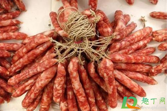 灌好的香肠要用针漏气吗(灌香肠要扎孔排气吗)