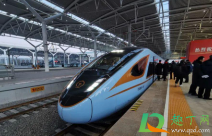 坐高铁能带几桶食用油(高铁可以带大桶食用油吗)