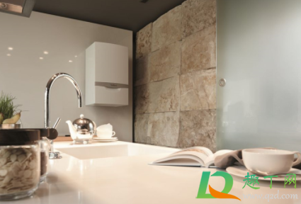 壁挂炉取暖是用电还是用气(冬天用壁挂炉取暖和用电取暖哪个)