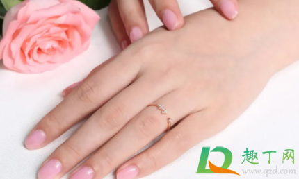 钻石小鸟能换戒托吗(钻石可不可以换戒托)