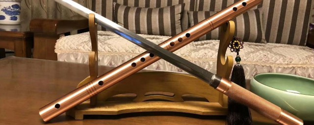 笛子怎样吹声音好听呢(哪个音调的笛子吹出声音好听些)