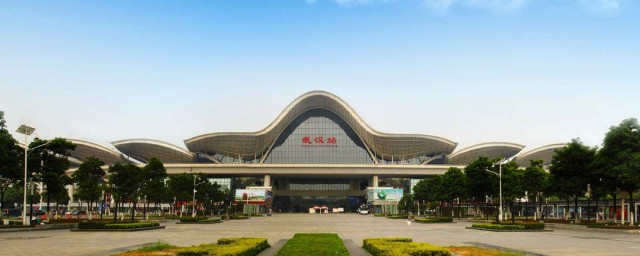 关于武汉的介绍(关于武汉的介绍词)