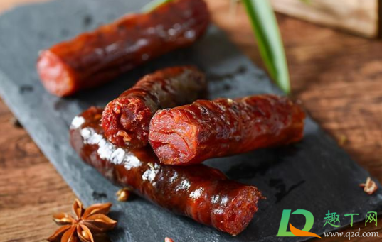 灌香肠用白糖好还是冰糖好(做香肠是冰糖好还是葡萄糖好)