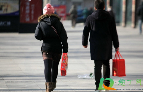 2021元旦走亲戚拿什么礼物(2021年春节期间可以走亲戚吗)