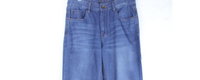 裤子掉色要怎么办(裤子很掉色怎么办)