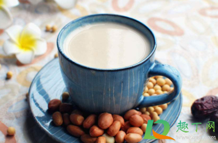 不带煮的榨汁机怎么榨豆浆(不能加热的榨汁机怎么榨豆浆)