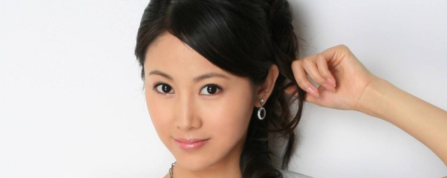 二叔晓薇是谁演的?(二叔卢晓薇扮演者)