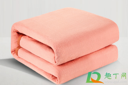 屋里冷放几张电热毯能取暖吗(电热毯能放在毯子下面吗)