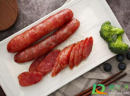香肠有酸味是不是坏了可以吃吗(香肠吃起来有酸味)