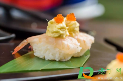 榴莲和虾一起吃会有什么反应(榴莲跟虾能同吃吗)