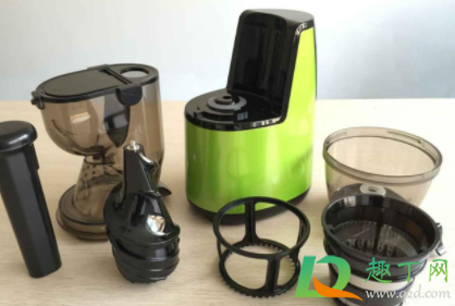 如何快速清洗榨汁机(清洗榨汁机有什么妙招)